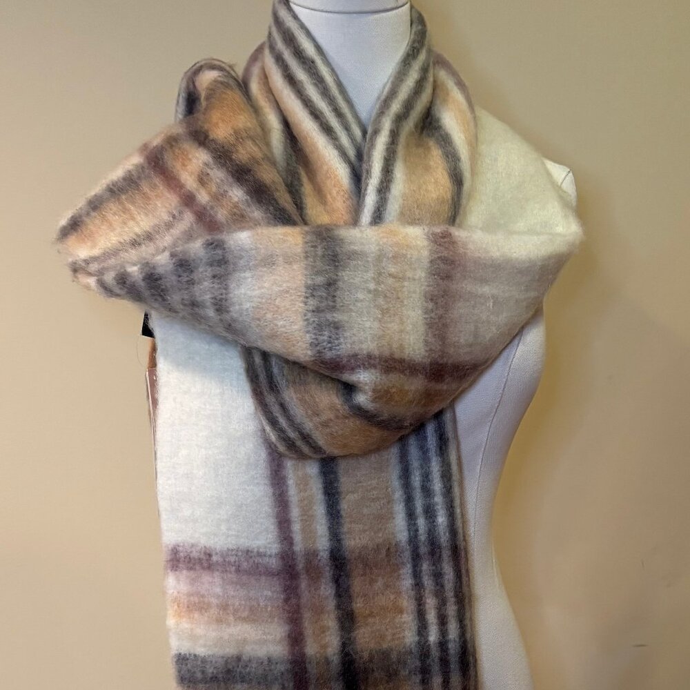 NWT Aqua Plaid Blanket Scarf OS